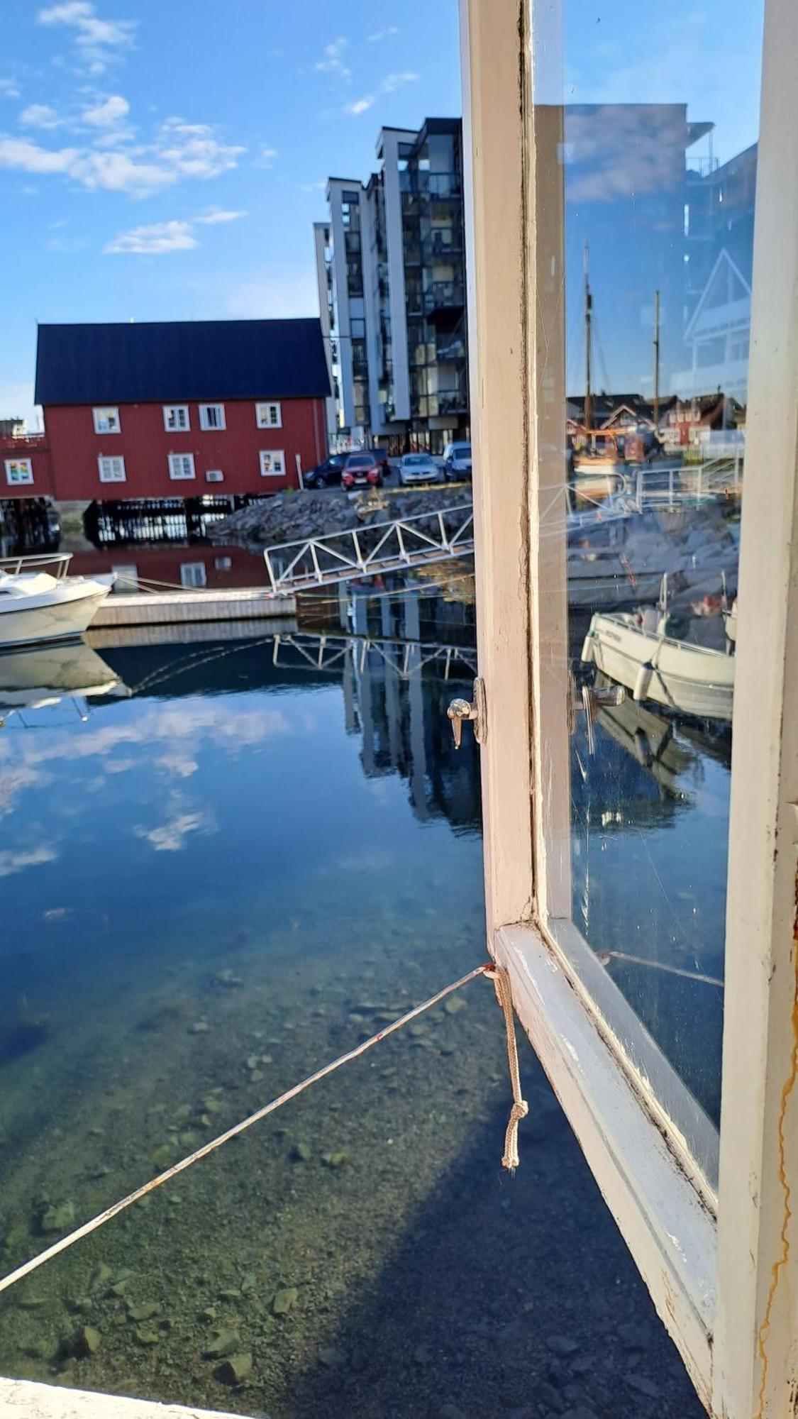 Kule Gule Huset Διαμέρισμα Svolvær Εξωτερικό φωτογραφία