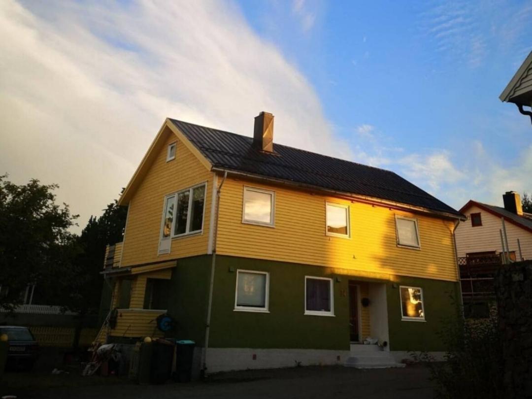 Kule Gule Huset Διαμέρισμα Svolvær Εξωτερικό φωτογραφία